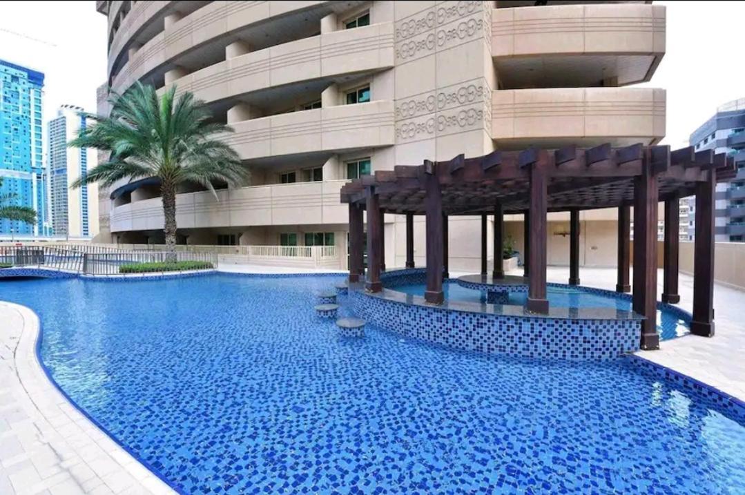 Dream Marina Inn, Heart Of Marina Дубай Екстер'єр фото